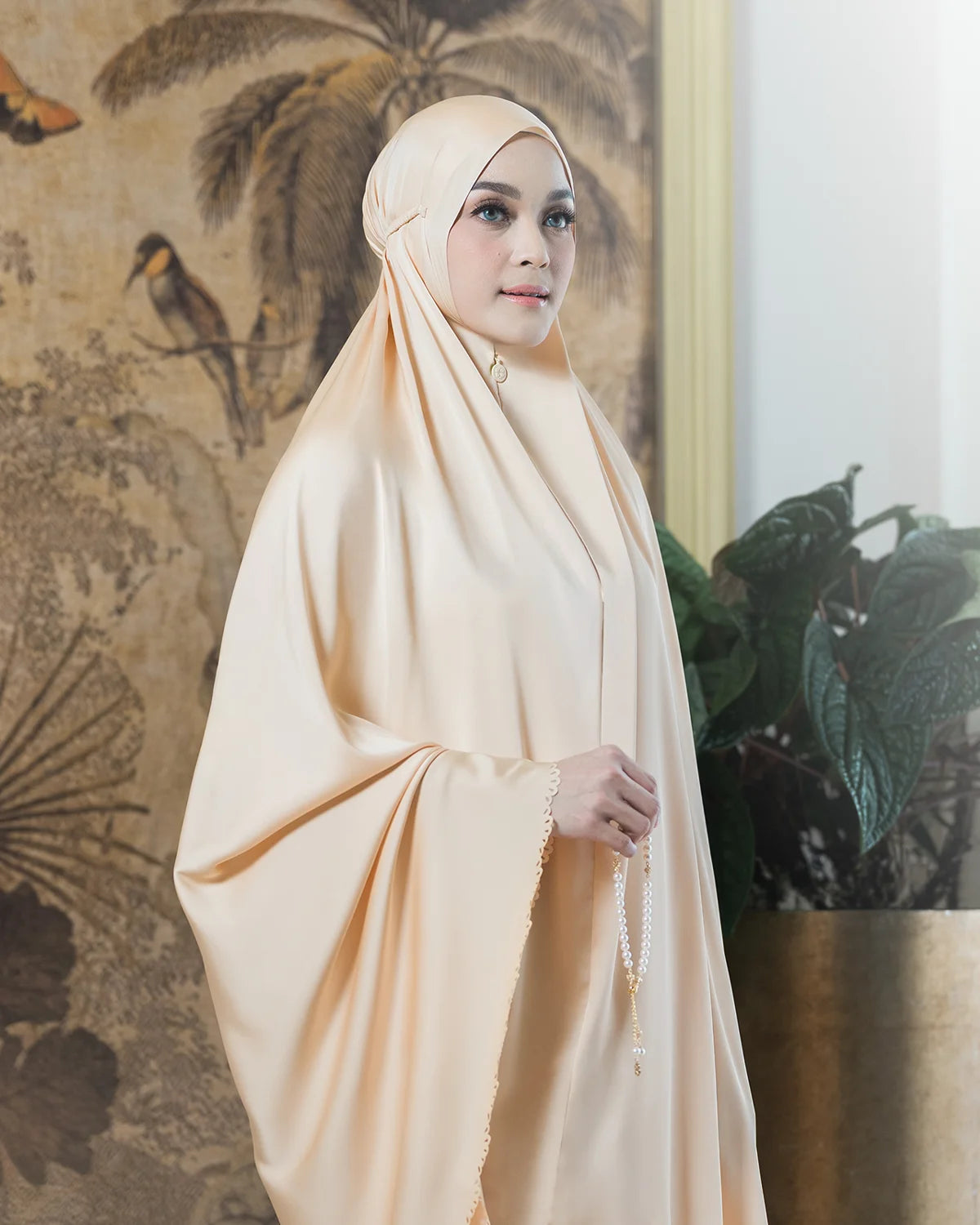 Cream Apricot