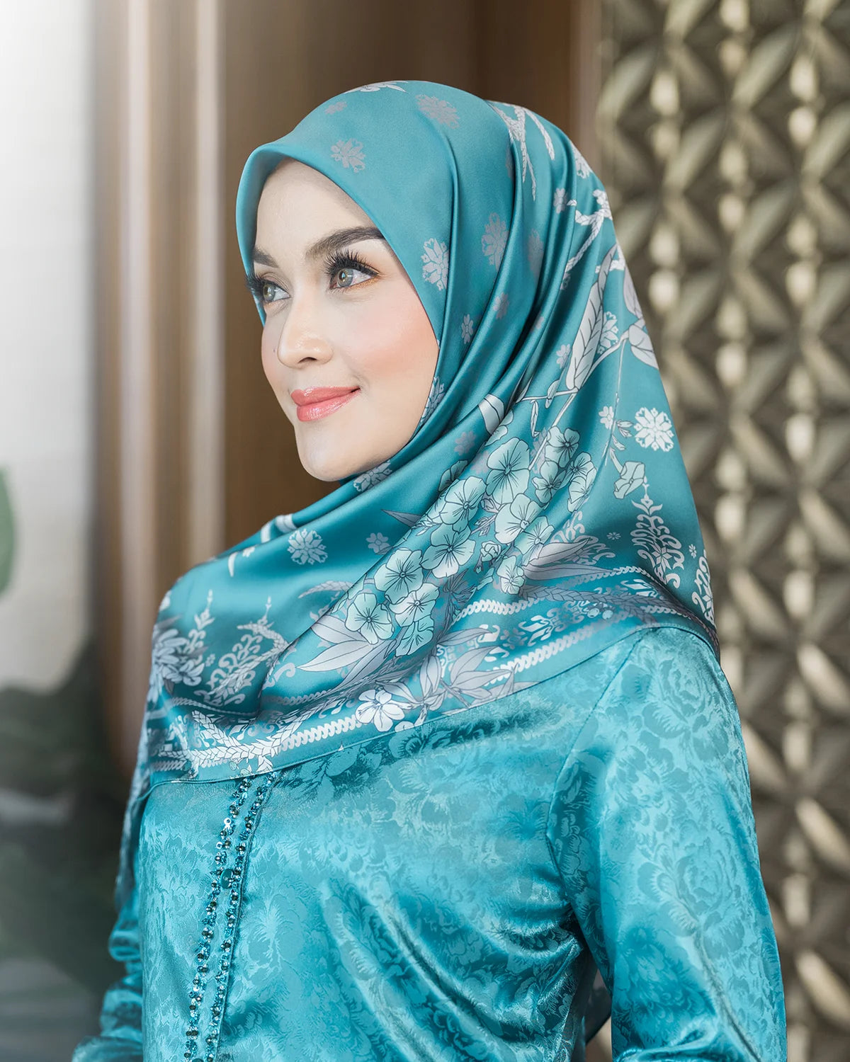 Raya Kambang